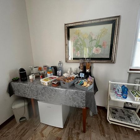 R&B Emilia Bed and Breakfast Cadeo Eksteriør billede